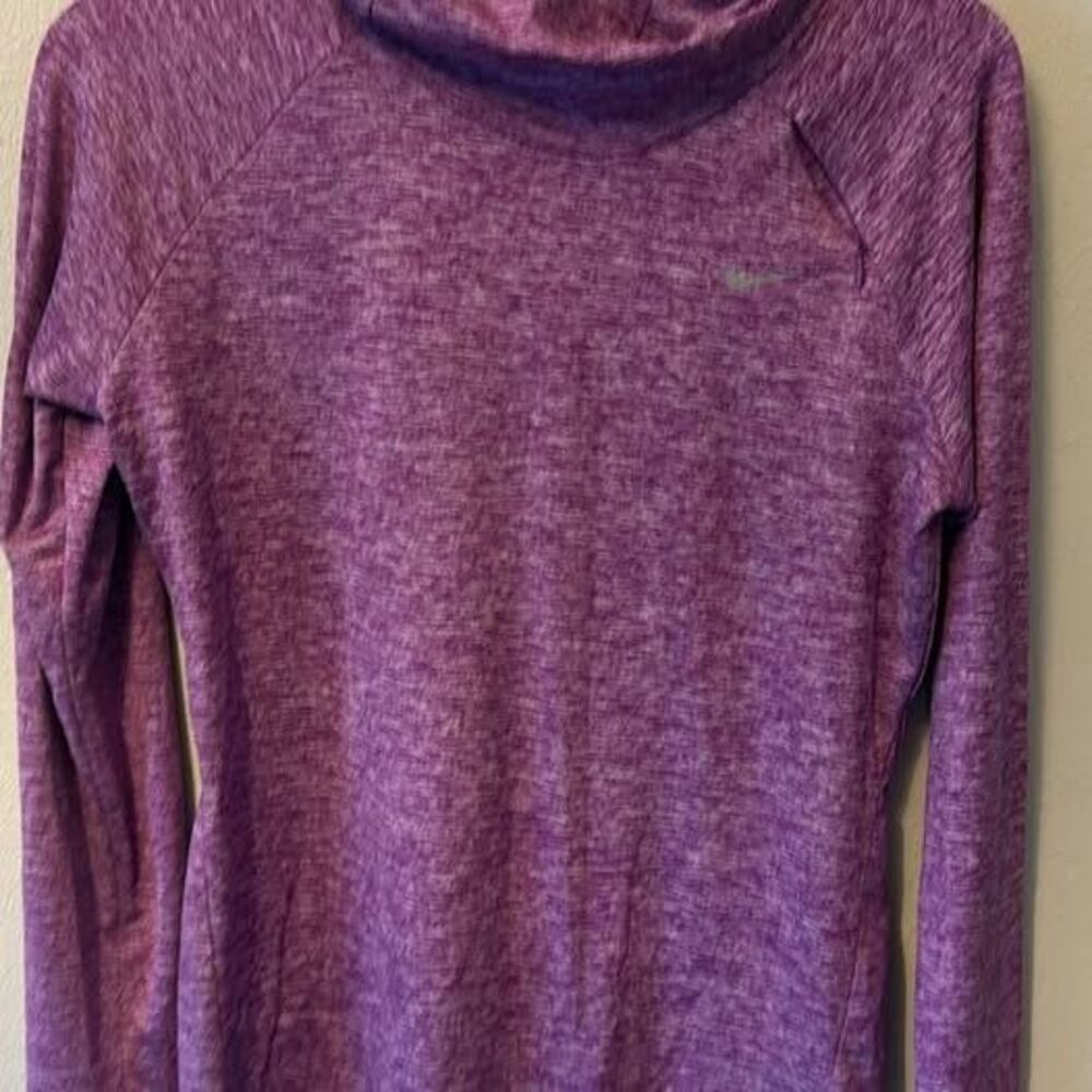 Nike running hoodie long sleeve thumb holes with hidden zipper pocket purple hoo